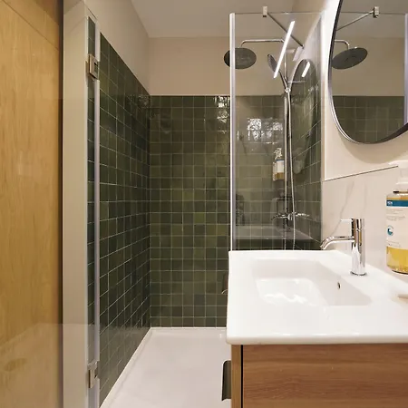 Numa Rato Aparthotel